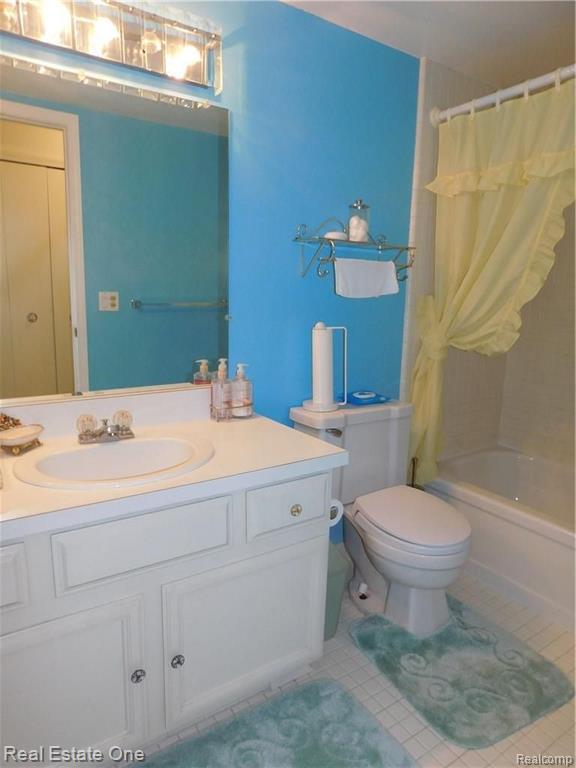 29656 Middlebelt Road, Unit 26 Farmington Hills, MI 48334 - Photo 26 of 39