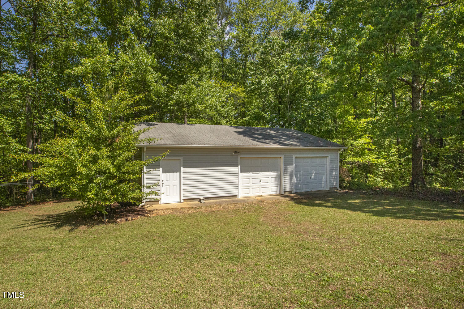134 Rollins Mill Road Holly Springs, NC 27540 - Photo 28 of 33 a backyard of a house