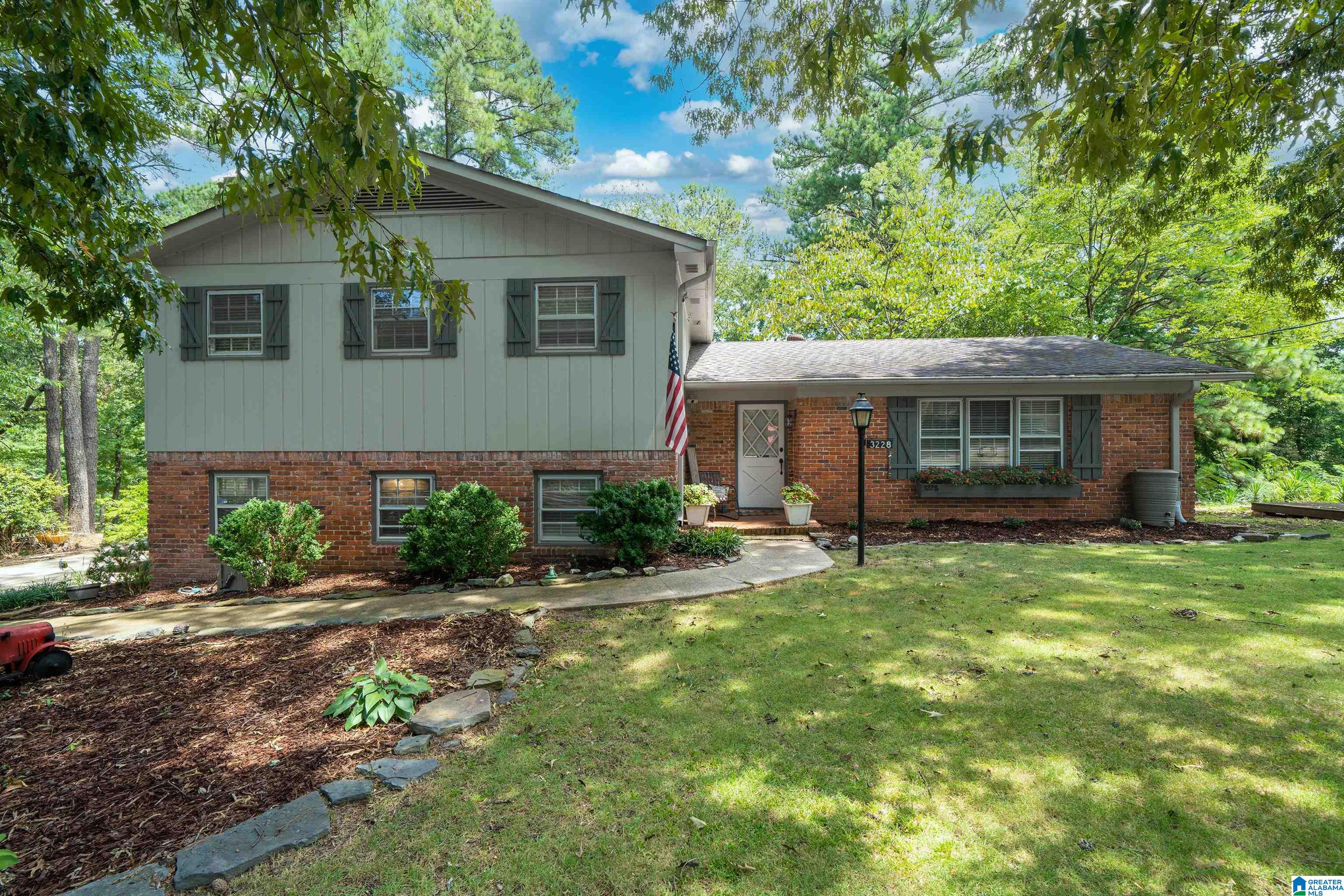 3228 Georgetown Place Birmingham, AL 35216 - Photo 1 of 28