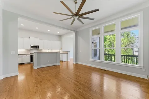 $599,000 | 3040 Woodwalk Drive, Unit 14, Atlanta, GA 30339