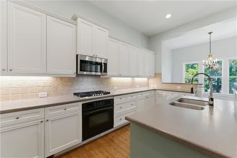 $599,000 | 3040 Woodwalk Drive, Unit 14, Atlanta, GA 30339