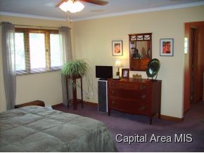 2805 Brandywine Road Springfield, IL 62704 - Photo 19 of 23 Gallery Image 19