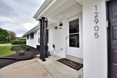 $500,000 | 12905 Wembley Road, Brookfield, WI 53005