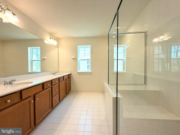 $3,800 | 1530 Sandpiper Bay Loop, Dumfries, VA 22026