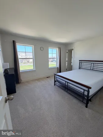 $3,800 | 1530 Sandpiper Bay Loop, Dumfries, VA 22026