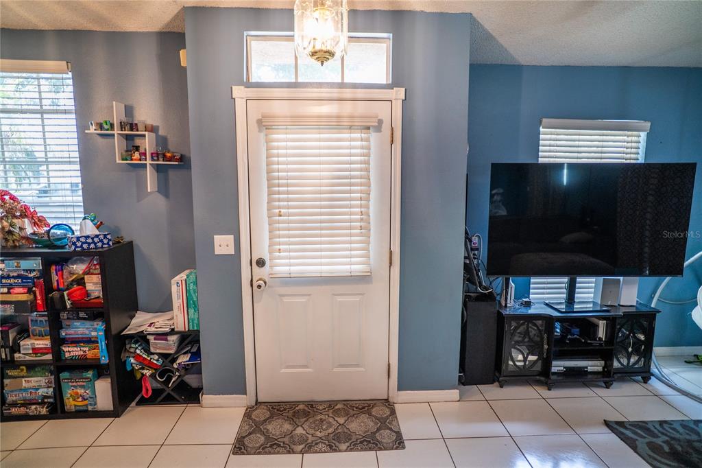 7389 Hollow Ridge Circle Orlando, FL 32822 - Photo 5 of 22