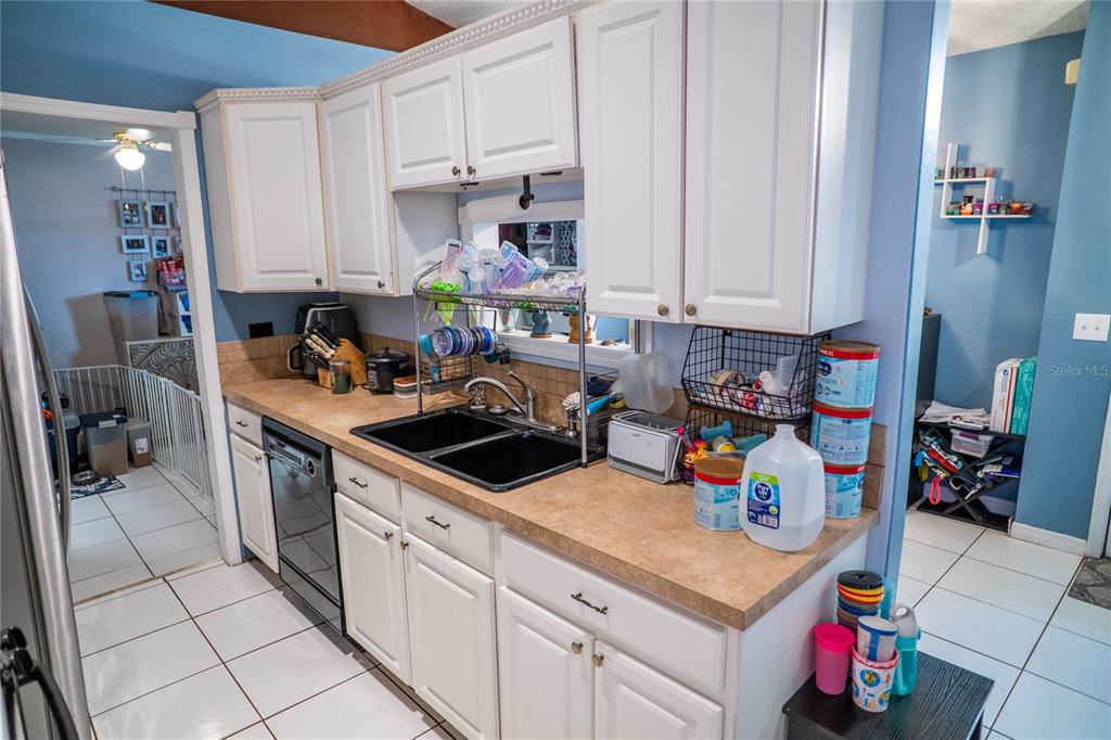 7389 Hollow Ridge Circle Orlando, FL 32822 - Photo 9 of 22