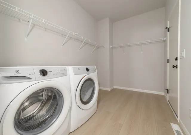 $519,900 | 20 Spittlebug Circle, Madison, WI 53718