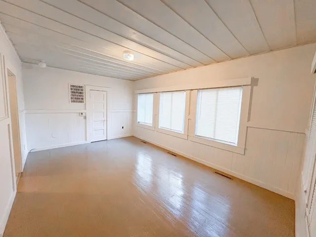 a view of empty room