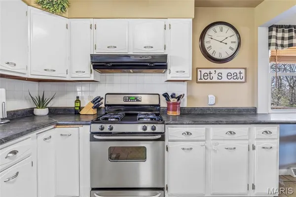 $217,900 | 5542 State Rd H, De Soto, MO 63020