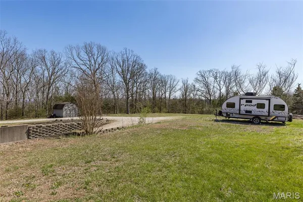 $217,900 | 5542 State Rd H, De Soto, MO 63020