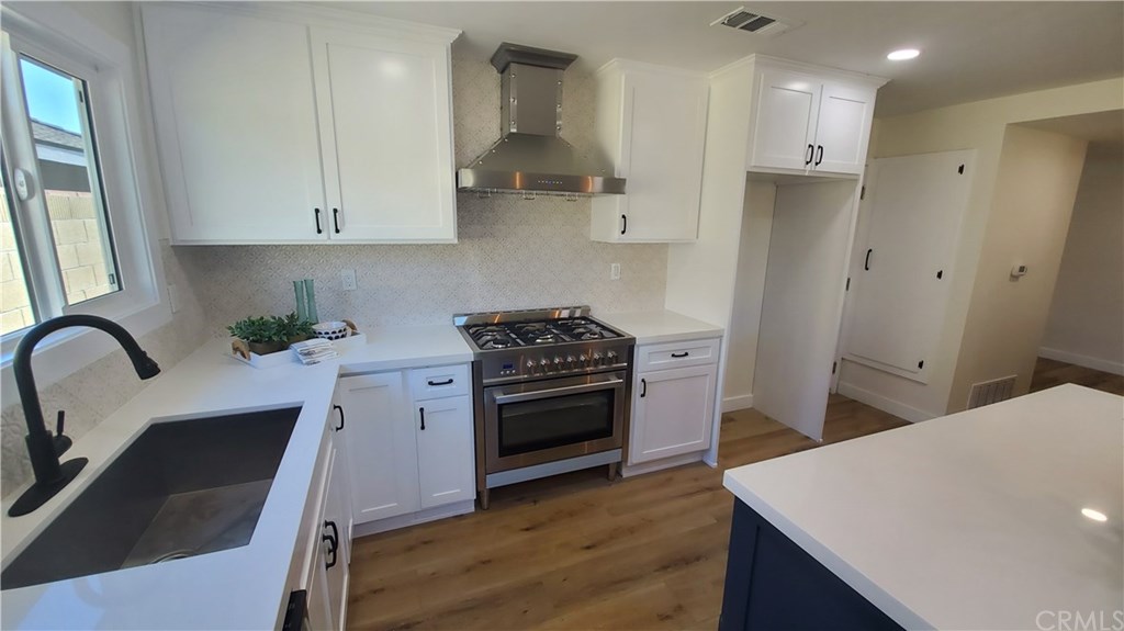 6671 Mason Drive Huntington Beach, CA 92647 - Photo 10 of 20