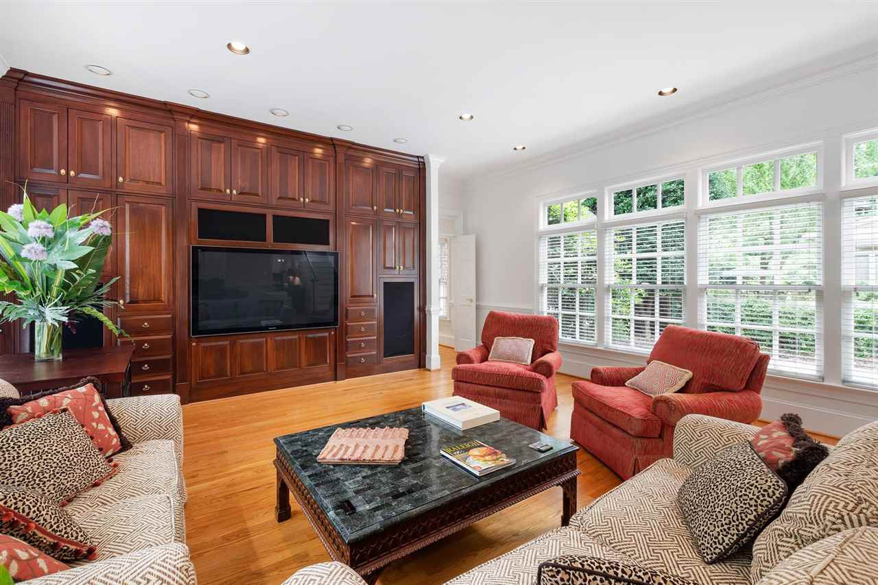 2913 Lake Boone Place Raleigh, NC 27608 - Photo 13 of 30 Photo 13