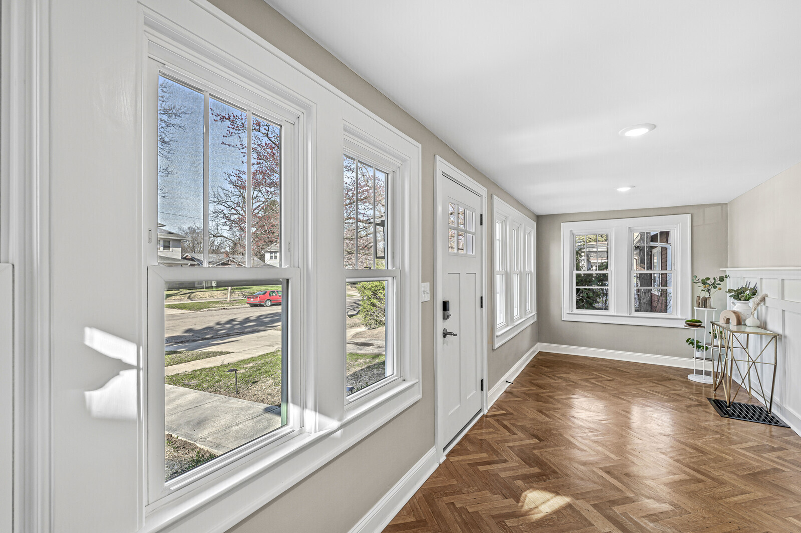 525 Berkley Road Indianapolis, IN 46208 - Photo 3 of 45 Gallery Image 3