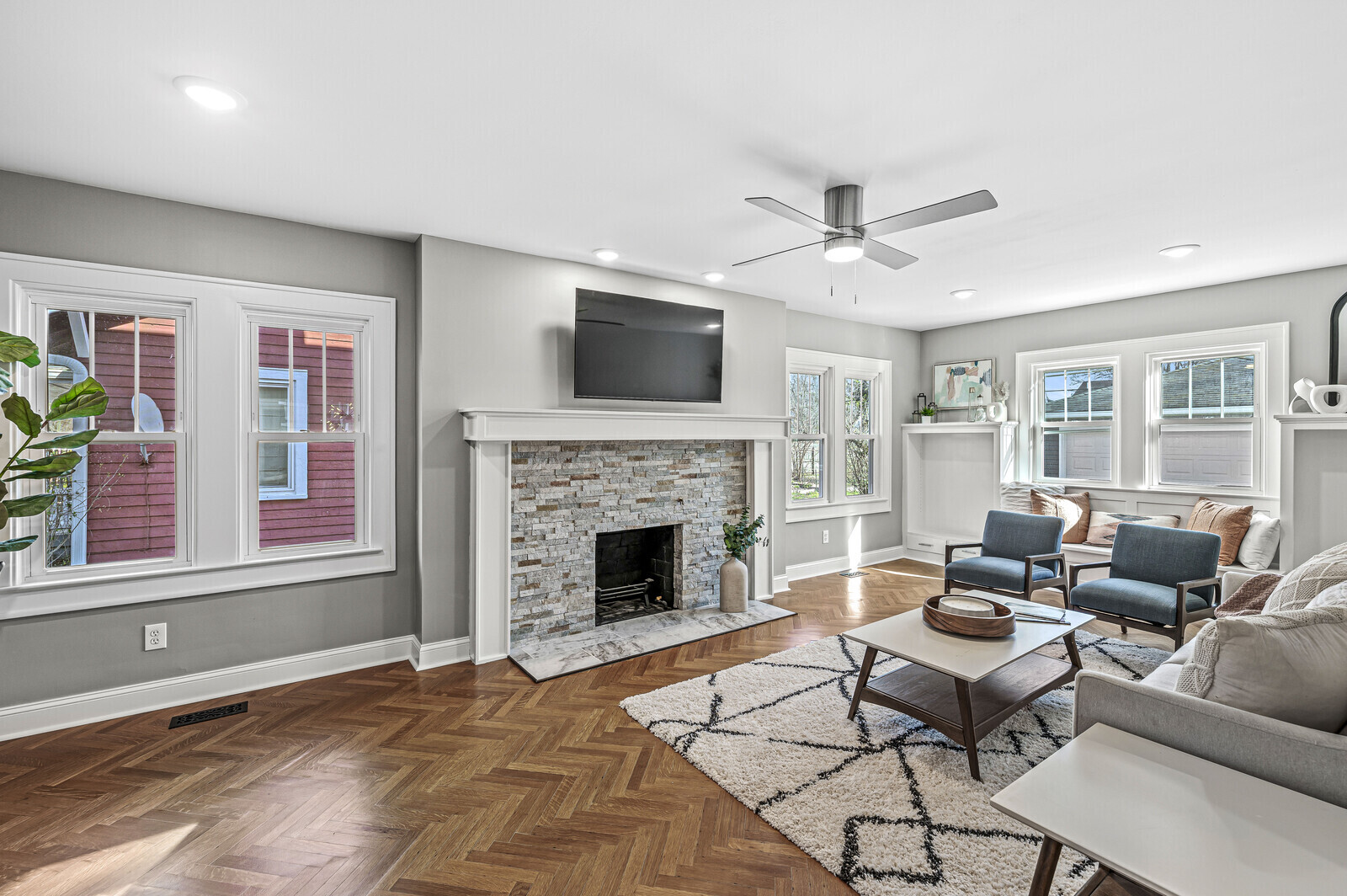 525 Berkley Road Indianapolis, IN 46208 - Photo 6 of 45 Gallery Image 6