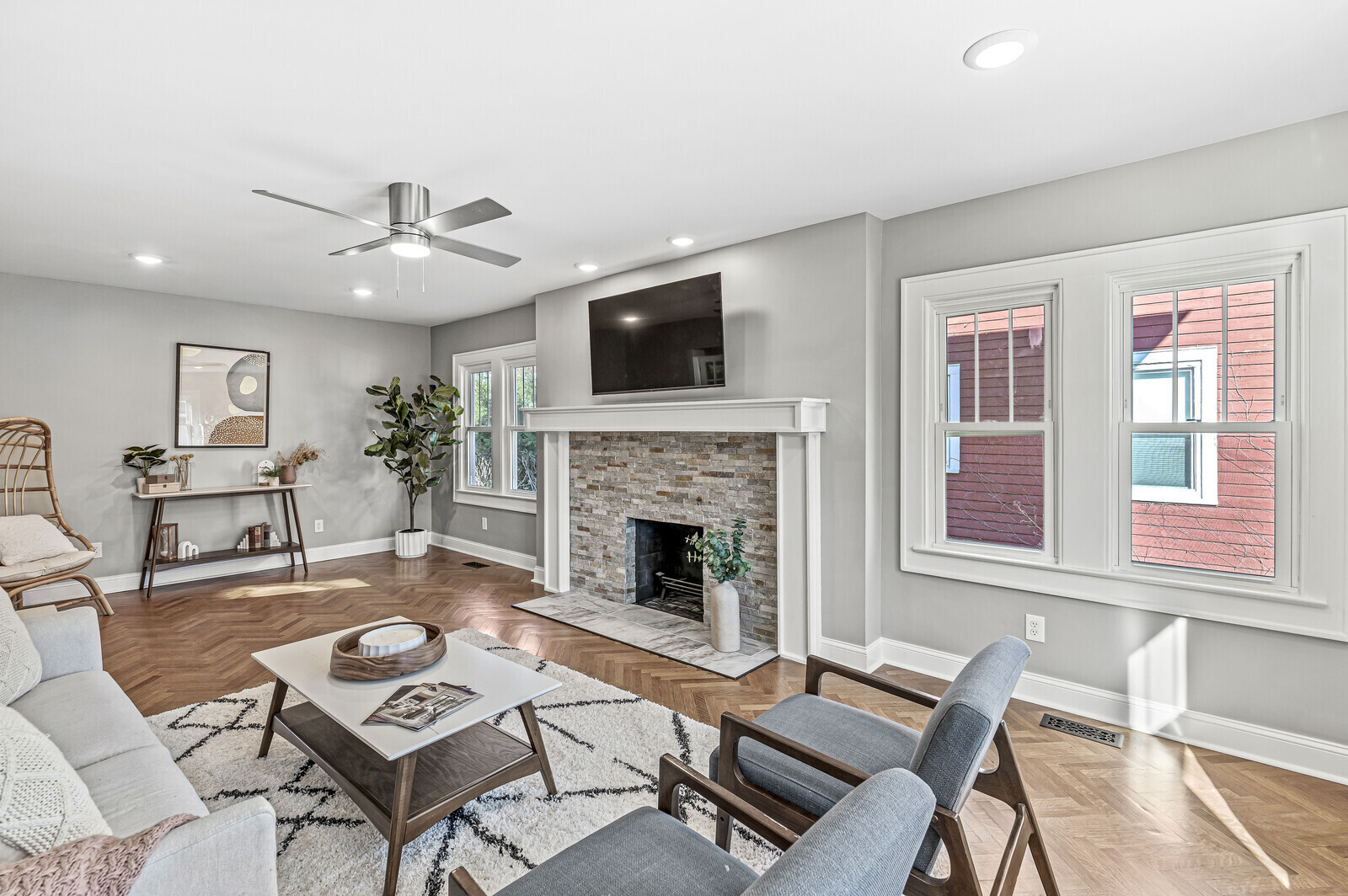 525 Berkley Road Indianapolis, IN 46208 - Photo 9 of 45 Gallery Image 9