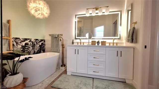 $569,900 | 13841 Village Creek Drive, Fort Myers, FL 33908