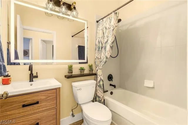 $569,900 | 13841 Village Creek Drive, Fort Myers, FL 33908