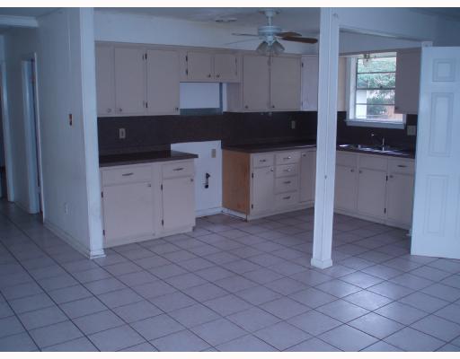 568 Deerfield Road Gretna, LA 70056 - Photo 2 of 5 Gallery Image 2