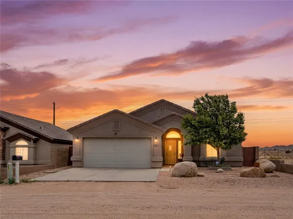 $299,999 | 3010 North Sage Street, Kingman, AZ 86401