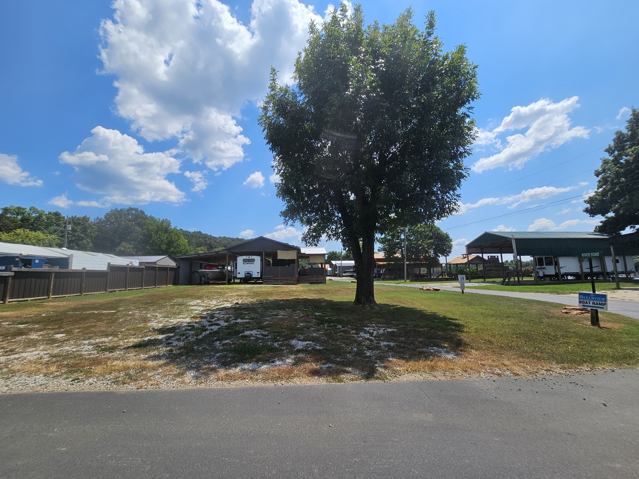 625 River Road Clifton, TN 38425 - Photo 44 of 71