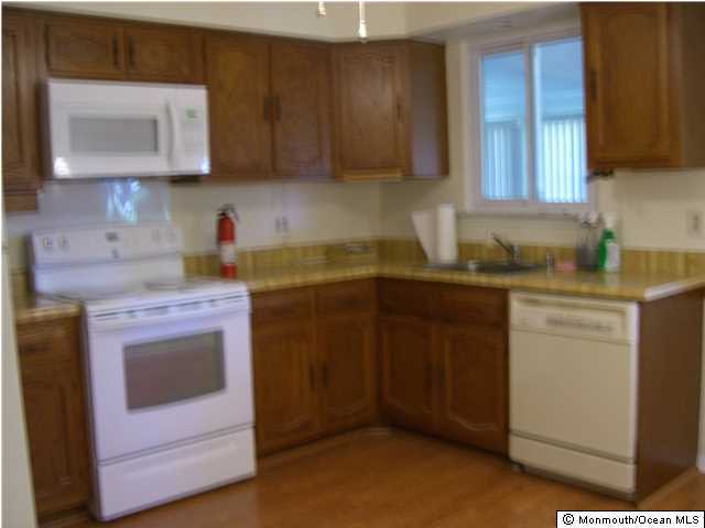 142B Sunset Road, Unit B Whiting, NJ 08759 - Photo 7 of 21 Additional Photo