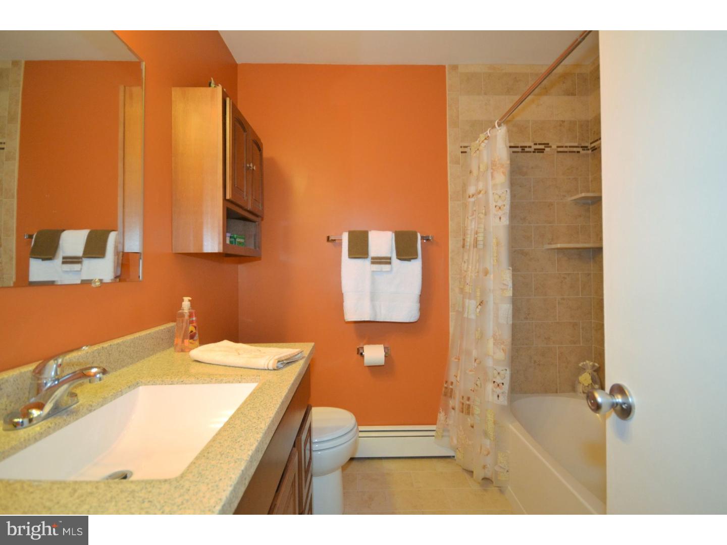 722 Hunters Run Road Pottstown, PA 19465 - Photo 21 of 25 Bathroom