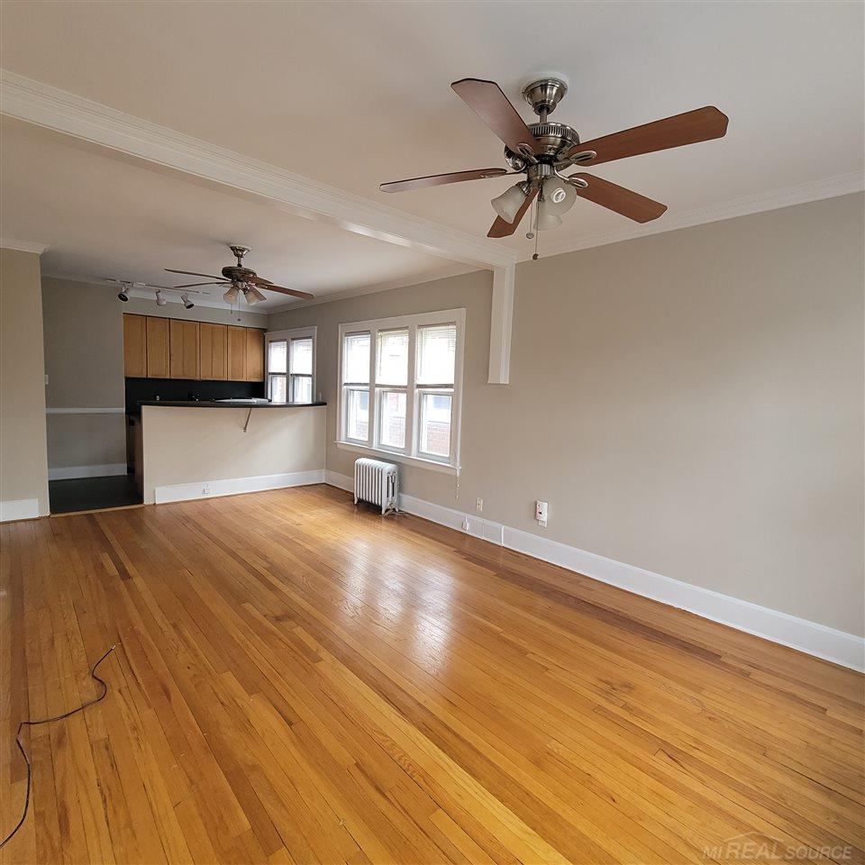 862 Nottingham Road, Unit 2S Grosse Pointe, MI 48230 - Photo 2 of 19