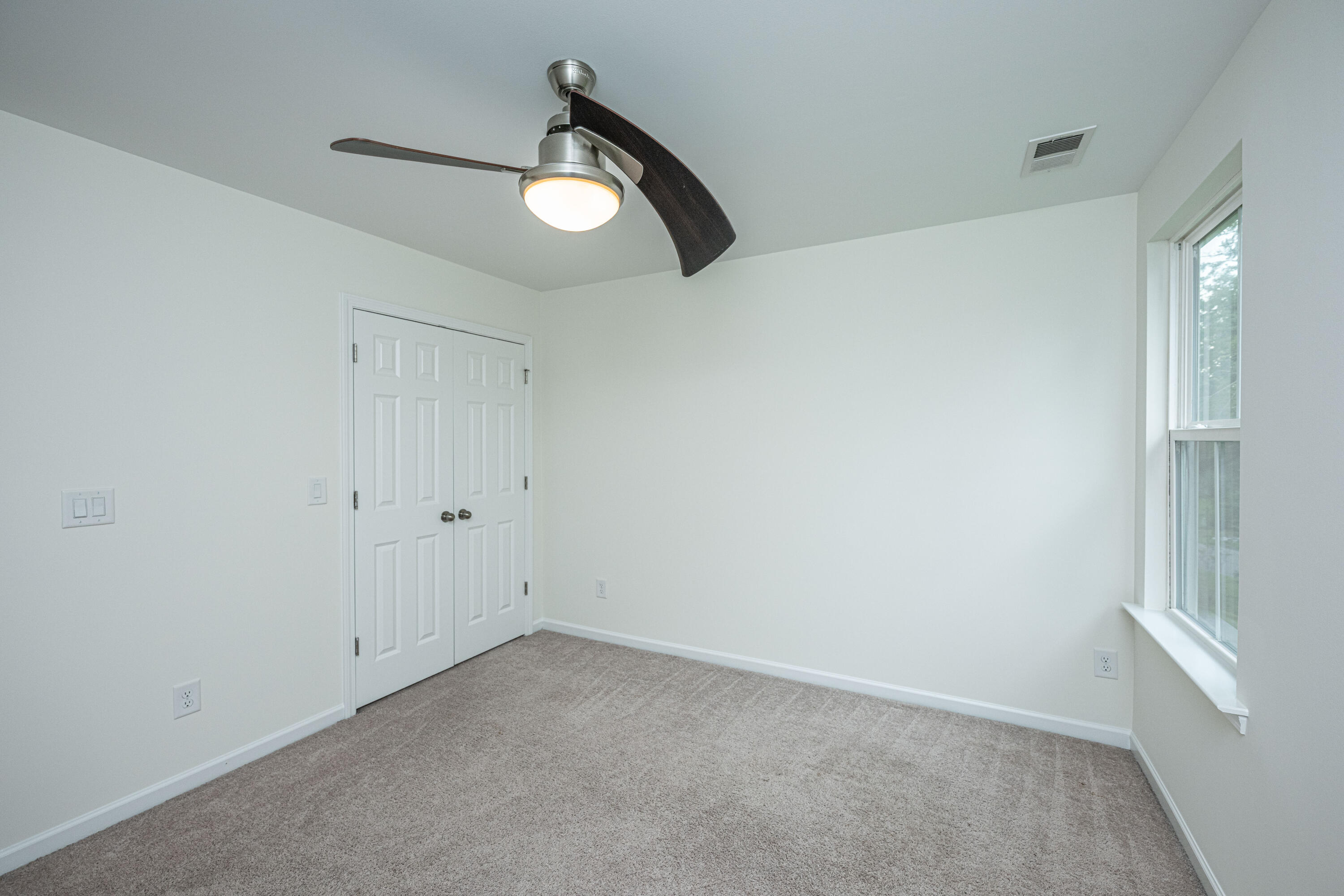 133 County Rd S-18-537 Summerville, SC 29485 - Photo 38 of 52 Bed 3 w Fan to Closet