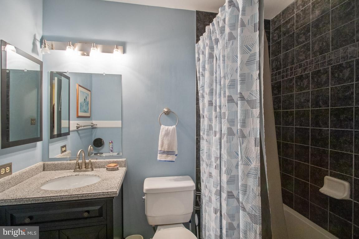 5712 Columbia Road Columbia, MD 21044 - Photo 13 of 26 Full Bathroom