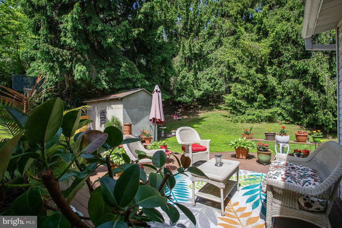5712 Columbia Road Columbia, MD 21044 - Photo 23 of 26 Private backyard for entertainment