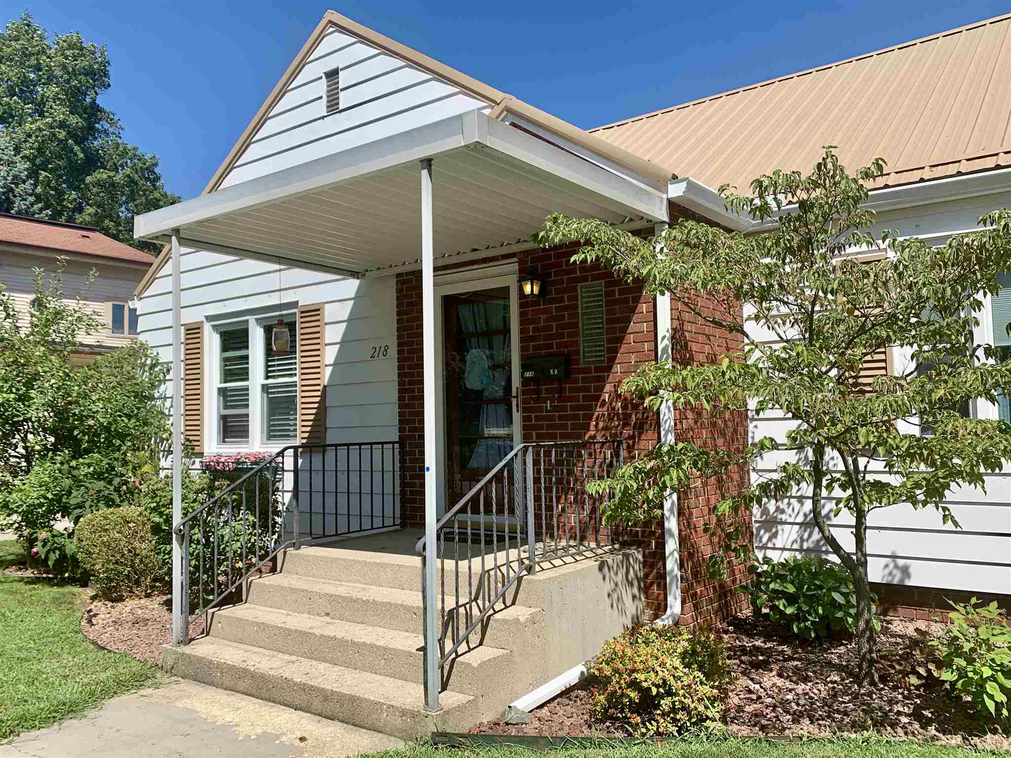 218 West 11th Street Rochester, IN 46975 - Photo 3 of 25