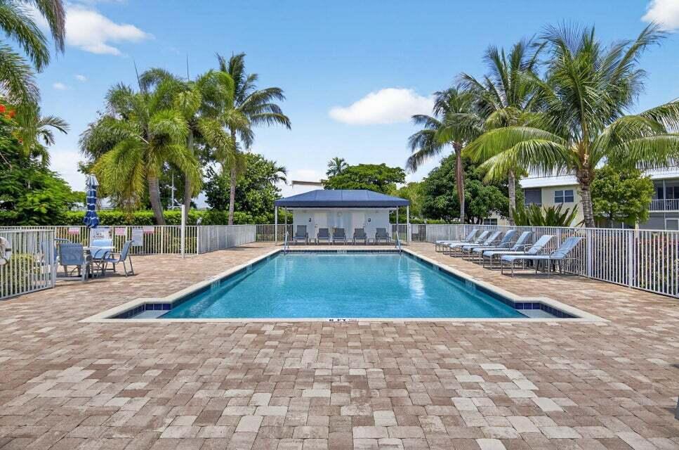 9810 Marina Boulevard, Unit 1120 Boca Raton, FL 33428 - Photo 2 of 29 good pool