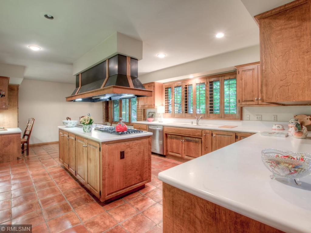 2871 Gale Road Woodland, MN 55391 - Photo 12 of 48 Gallery Image 12