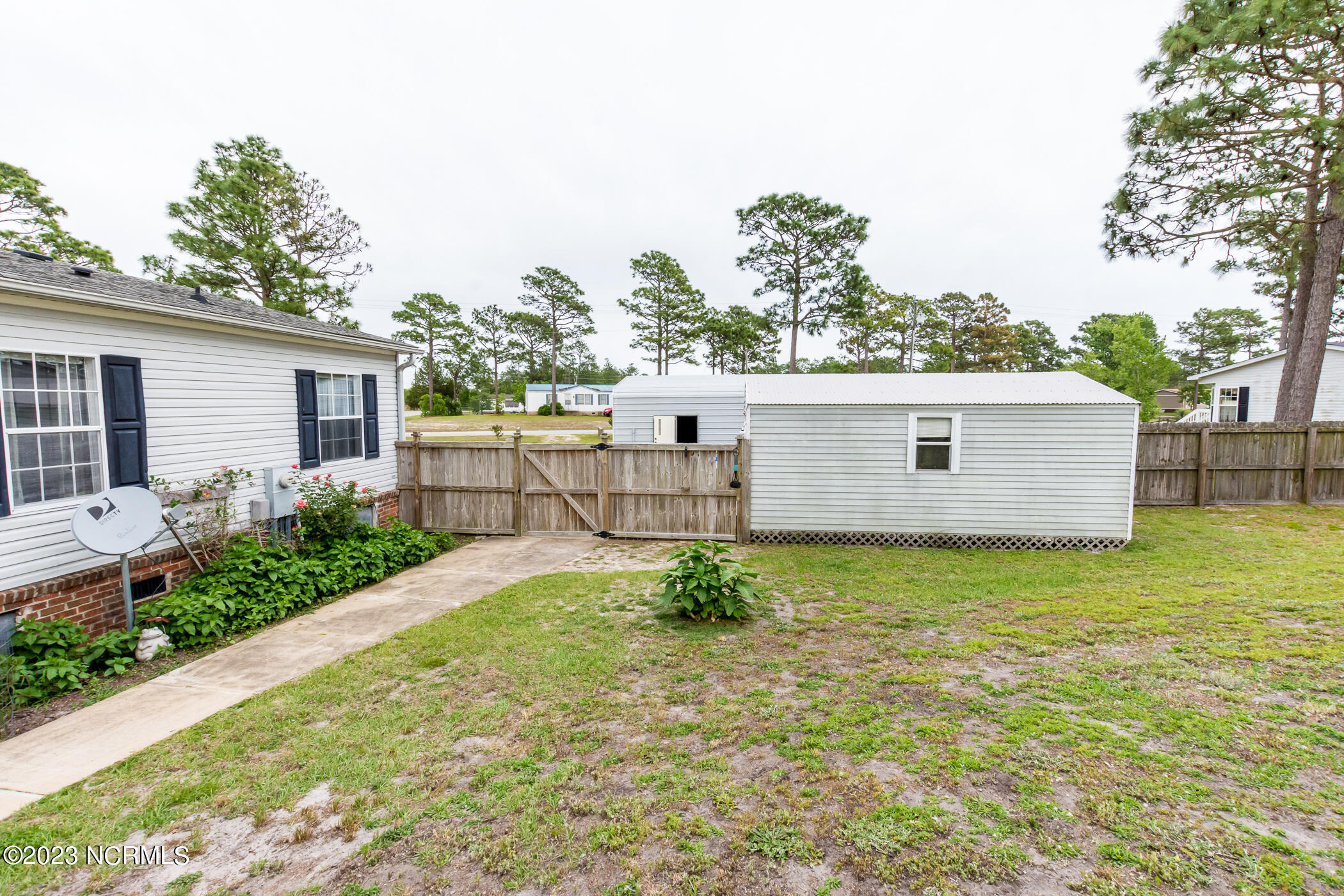 115 North Queens Street Hubert, NC 28539 - Photo 67 of 84 115 N Queens St-87