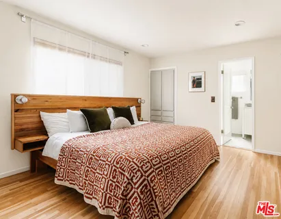 $985,000 | 11530 Swinton Avenue, Granada Hills, CA 91344