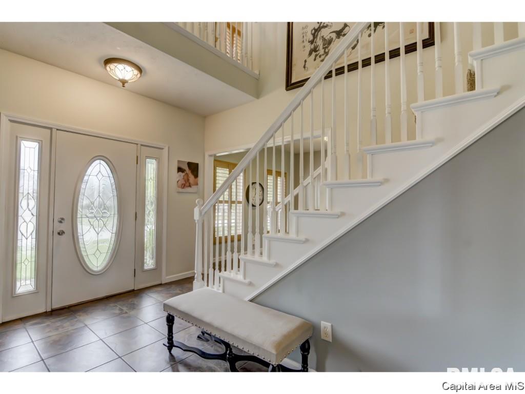 3540 Benbrook Drive Springfield, IL 62711 - Photo 3 of 34