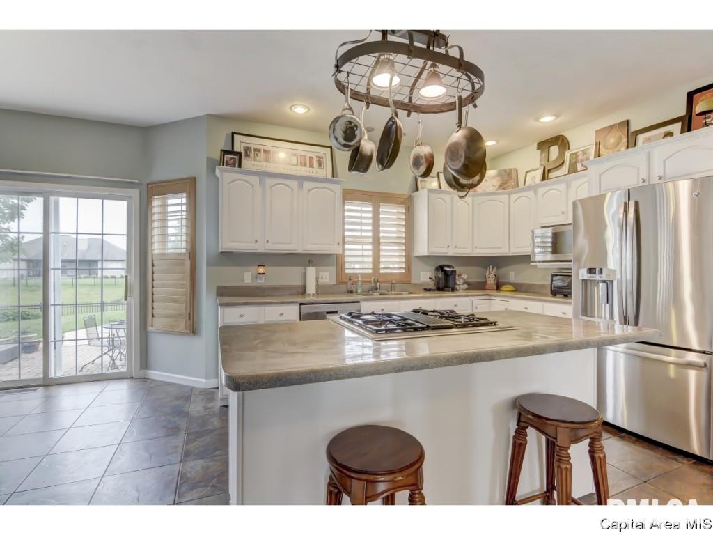 3540 Benbrook Drive Springfield, IL 62711 - Photo 9 of 34
