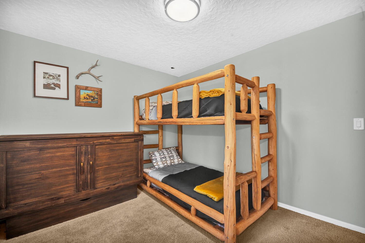 19198 Choctaw Road Bend, OR 97702 - Photo 35 of 45 Bunk room (bedroom #4)