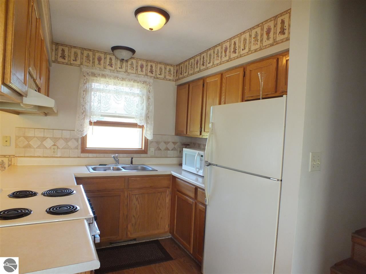 1401 Smith Road Traverse City, MI 49696 - Photo 4 of 24 1785511-3.JPG