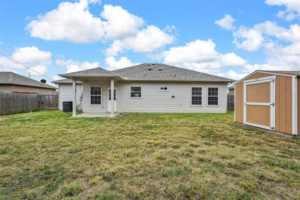 $1,660 | 2103 Oliver Street, Greenville, TX 75401