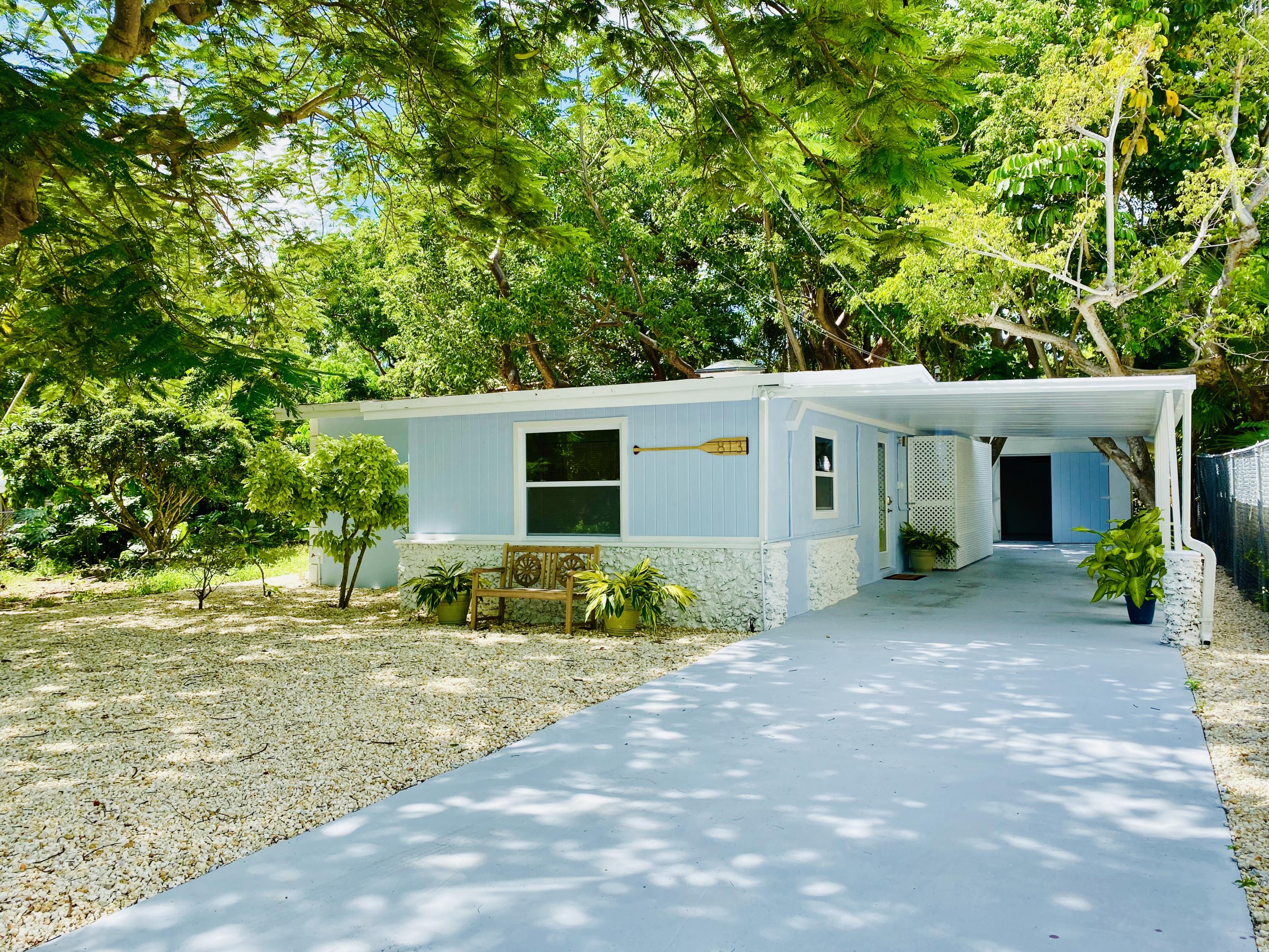 813 La Paloma Road Key Largo, FL 33037 - Photo 1 of 35 EA2BA171-7BDF-4615-9F7E-84E75722CF40