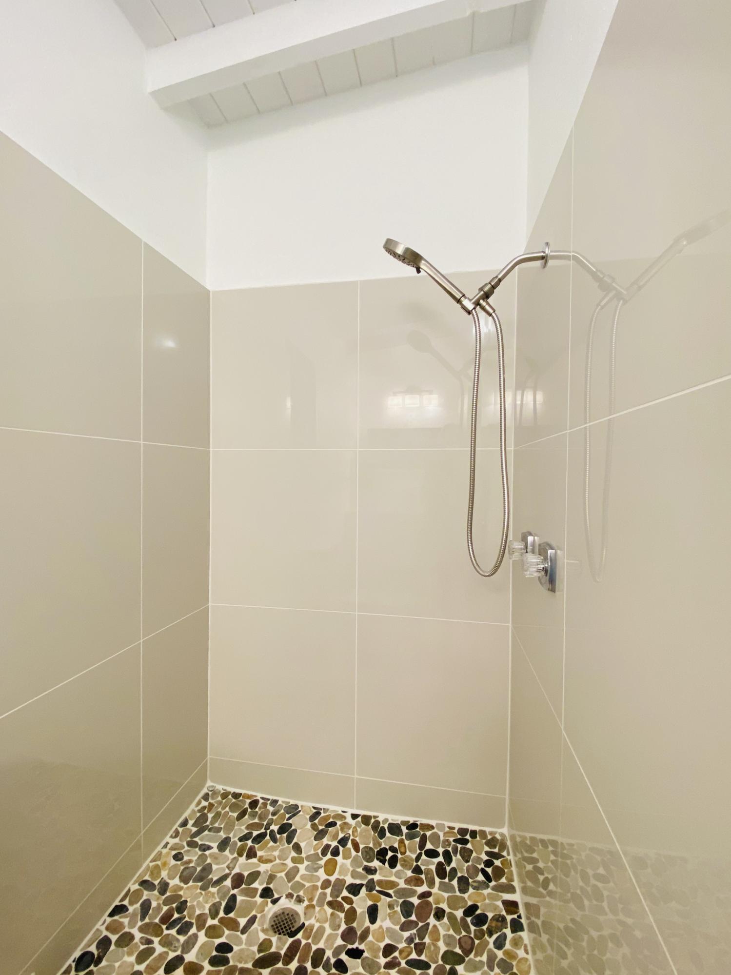 813 La Paloma Road Key Largo, FL 33037 - Photo 30 of 35 Second Bathroom Shower