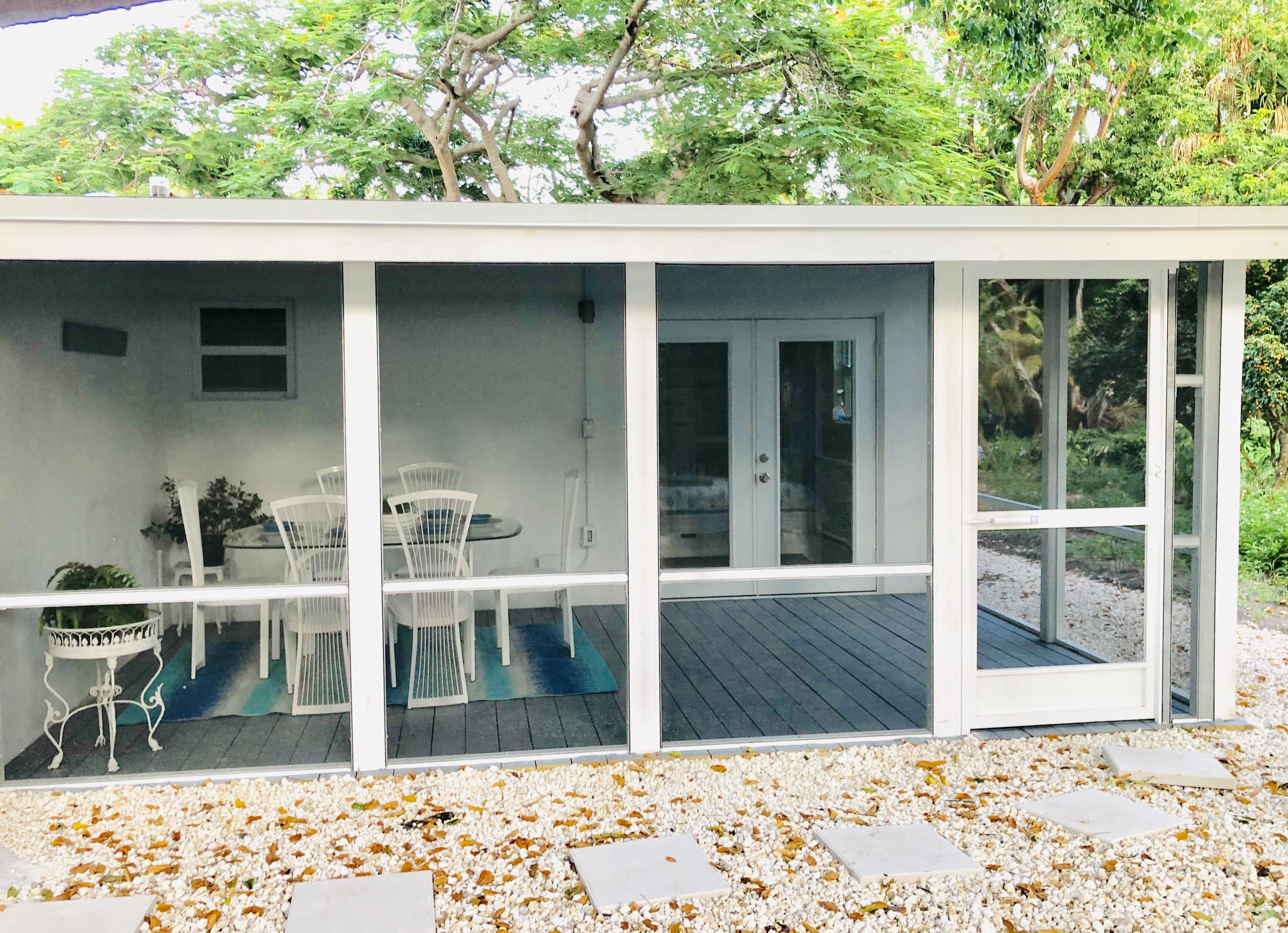 813 La Paloma Road Key Largo, FL 33037 - Photo 4 of 35 View of Porch