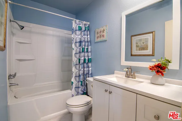 $629,000 | 5252 Coldwater Canyon Avenue, Unit 214, Sherman Oaks, CA 91401