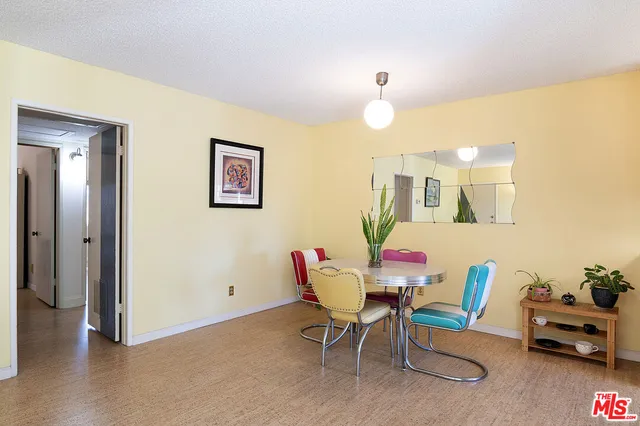 $629,000 | 5252 Coldwater Canyon Avenue, Unit 214, Sherman Oaks, CA 91401