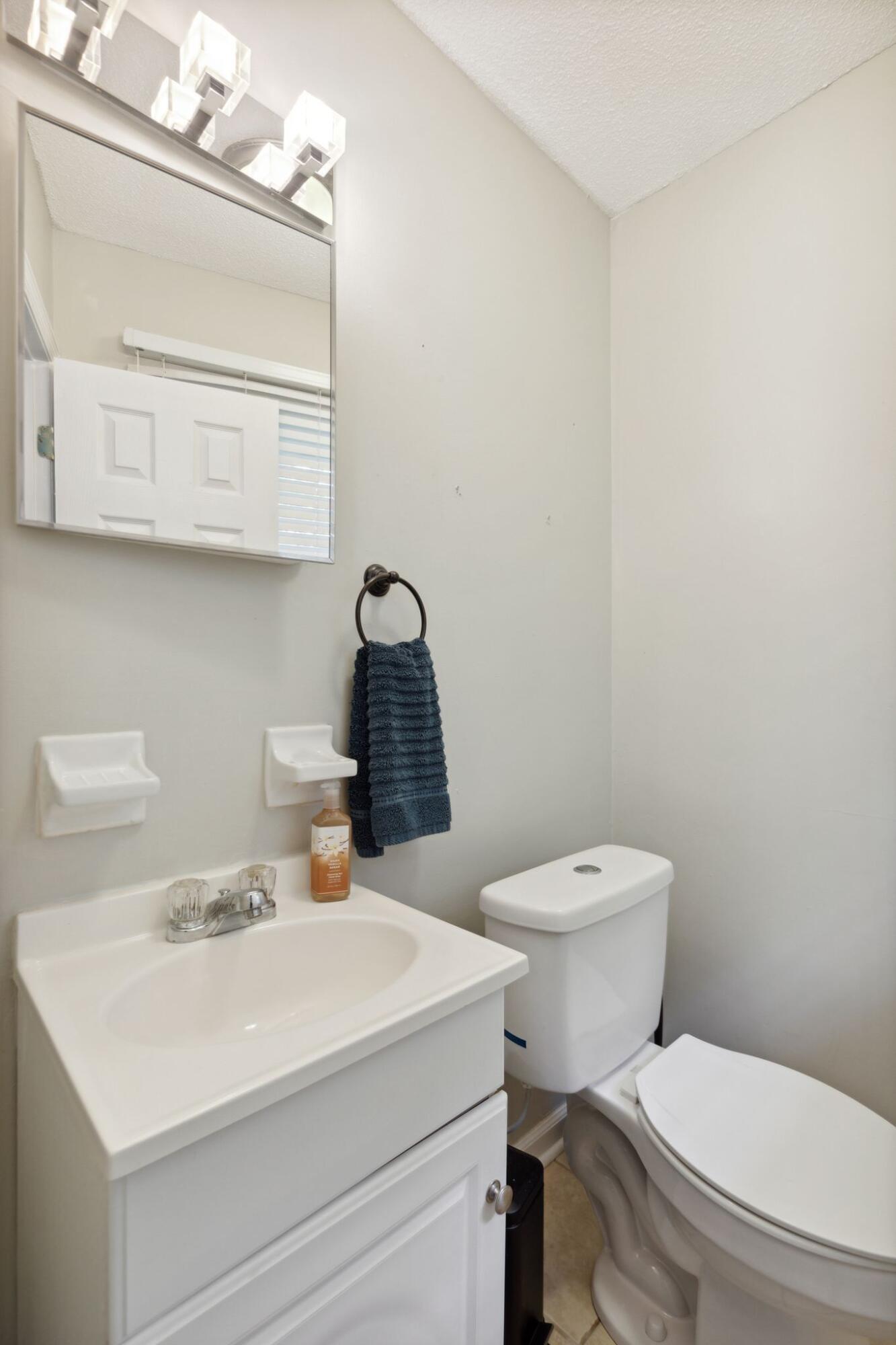 117 Wisteria Road Goose Creek, SC 29445 - Photo 17 of 23 117WysteriaRd-KeenEyeMarketing-019