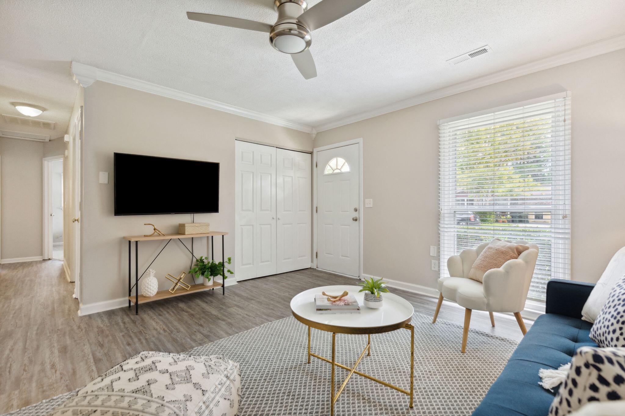117 Wisteria Road Goose Creek, SC 29445 - Photo 5 of 23 117WysteriaRd-KeenEyeMarketing-008