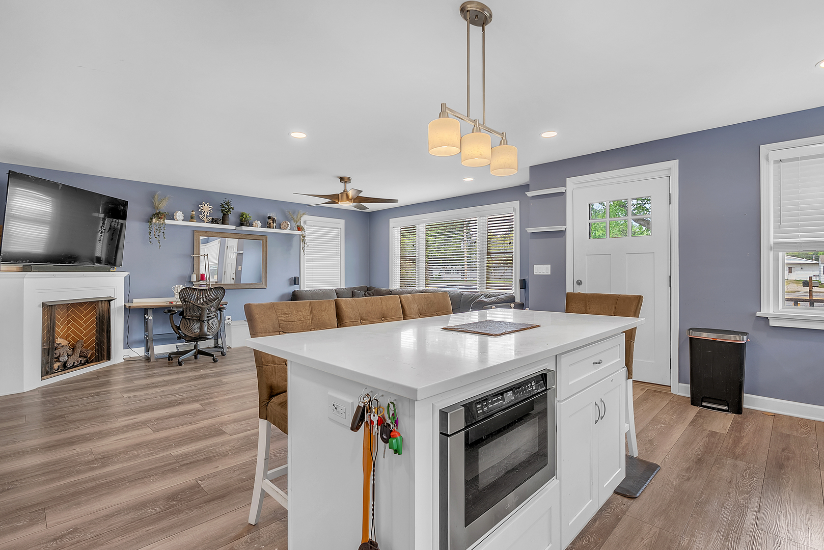 17W445 Butterfield Road Oakbrook Terrace, IL 60181 - Photo 7 of 25