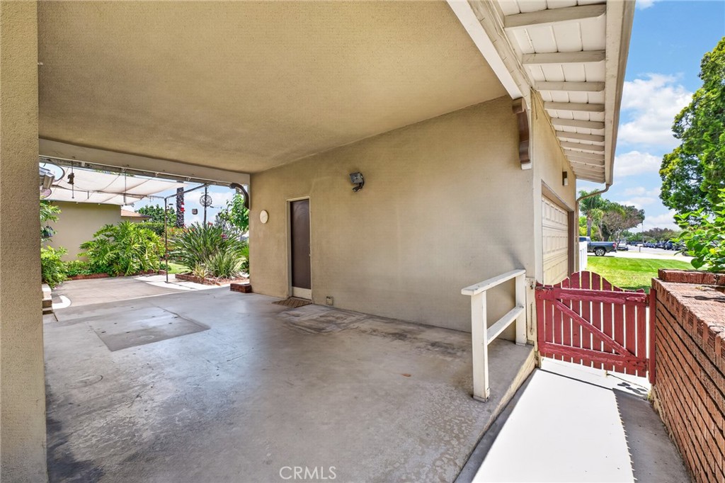 977 North Riverside Avenue Rialto, CA 92376 - Photo 24 of 39 Breezeway between garage and home